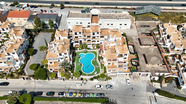 Image No.24-2 Bed Property for sale