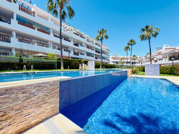 Image No.26-2 Bed Property for sale