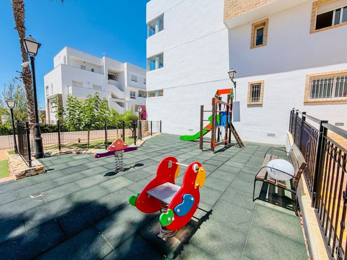 Image No.28-2 Bed Property for sale