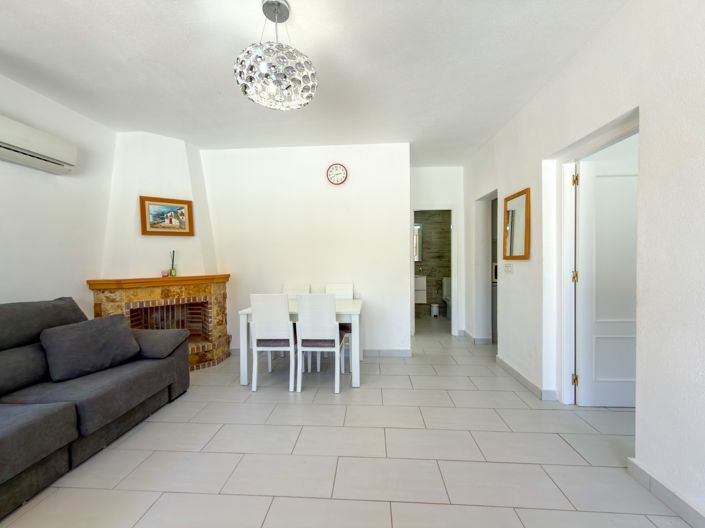 Image No.14-2 Bed Property for sale