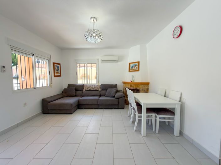 Image No.17-2 Bed Property for sale