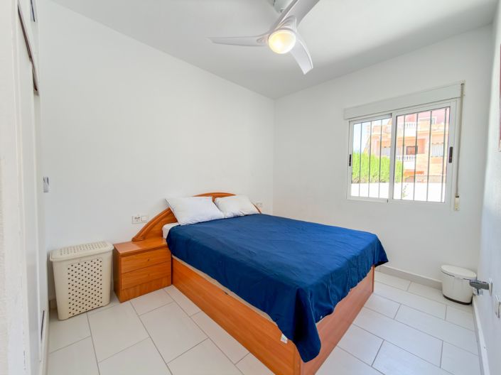 Image No.18-2 Bed Property for sale