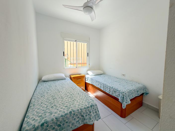 Image No.21-2 Bed Property for sale