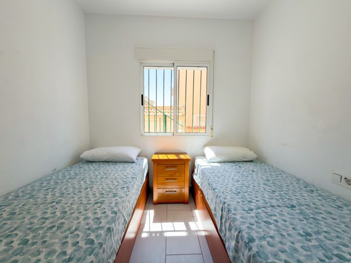 Image No.22-2 Bed Property for sale