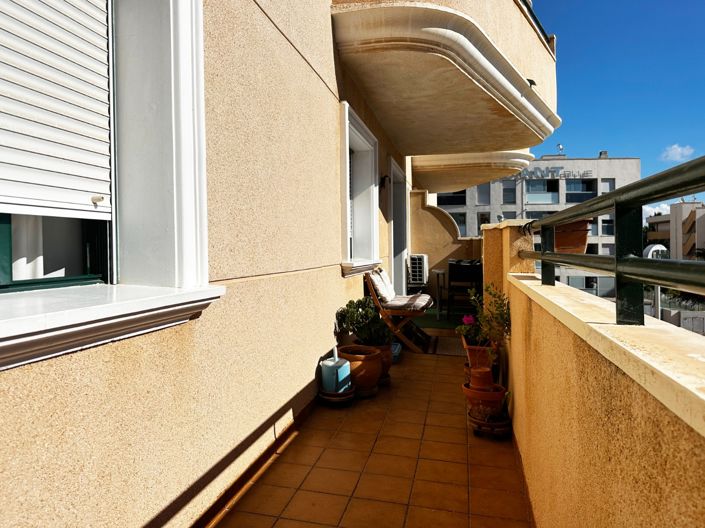 Image No.17-3 Bed Apartment for sale