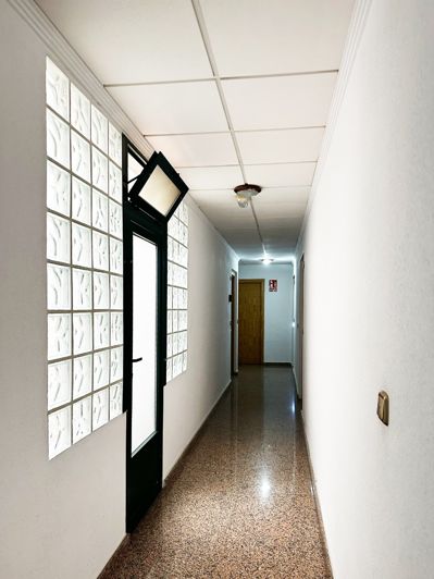 Image No.25-3 Bed Apartment for sale