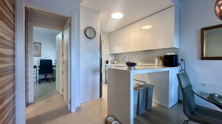 Image No.11-3 Bed Townhouse for sale
