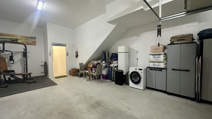 Image No.18-3 Bed Townhouse for sale