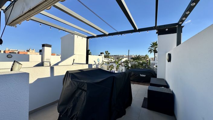Image No.32-3 Bed Townhouse for sale