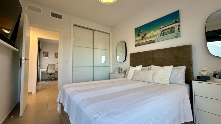 Image No.36-3 Bed Townhouse for sale