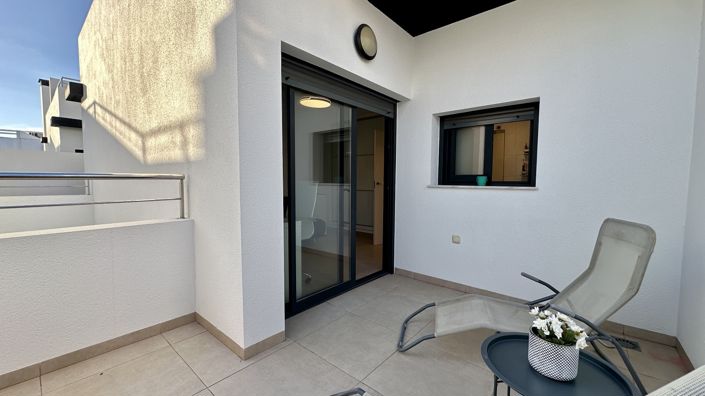 Image No.43-3 Bed Townhouse for sale