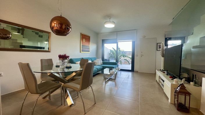 Image No.5-3 Bed Townhouse for sale