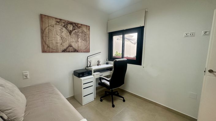 Image No.8-3 Bed Townhouse for sale
