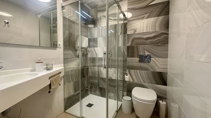Image No.9-3 Bed Townhouse for sale
