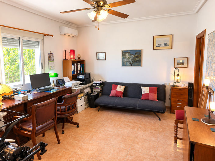 Image No.26-3 Bed Country House for sale