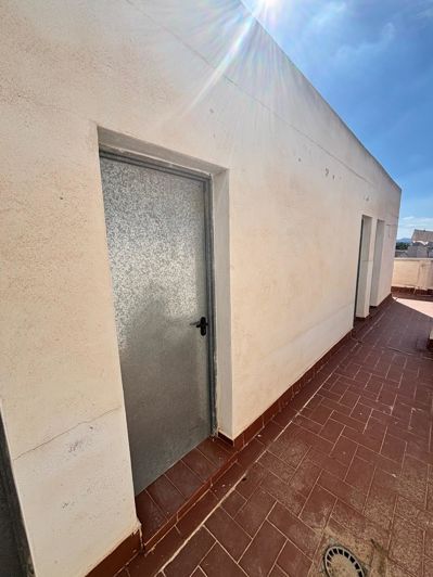 Image No.15-3 Bed Apartment for sale