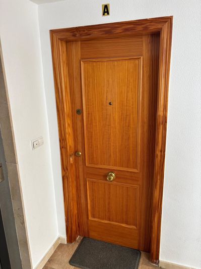 Image No.18-3 Bed Apartment for sale