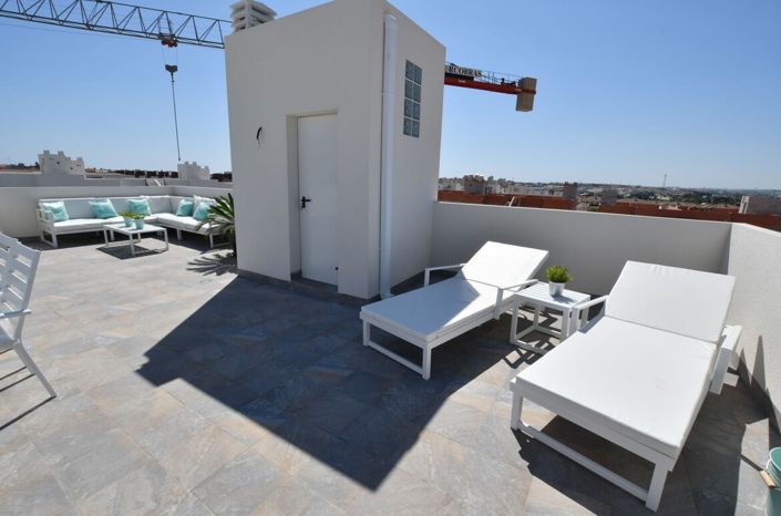Image No.32-2 Bed Villa for sale