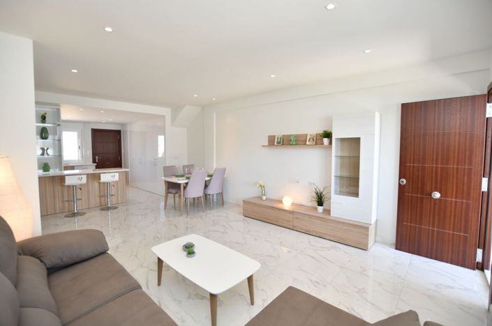 Image No.4-2 Bed Villa for sale