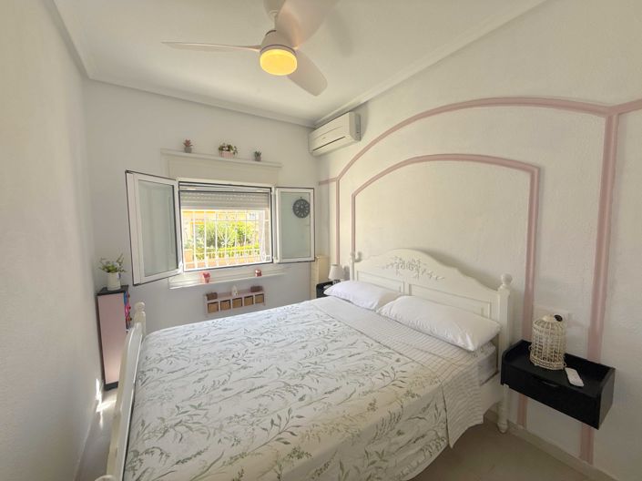 Image No.21-2 Bed Bungalow for sale