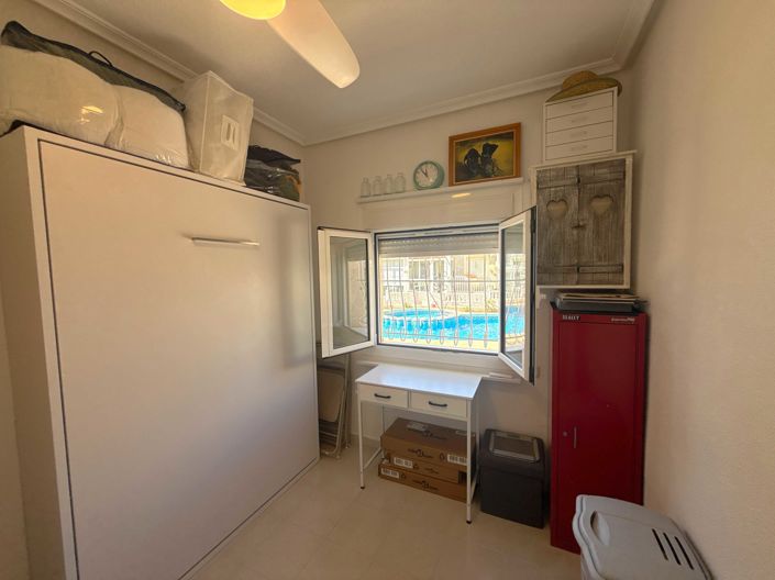 Image No.22-2 Bed Bungalow for sale