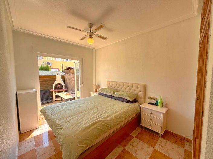 Image No.21-2 Bed Bungalow for sale