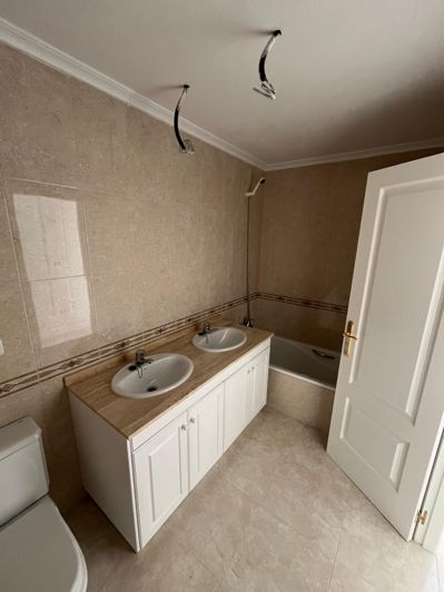 Image No.20-2 Bed Apartment for sale