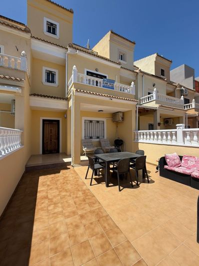 Image No.2-3 Bed Townhouse for sale