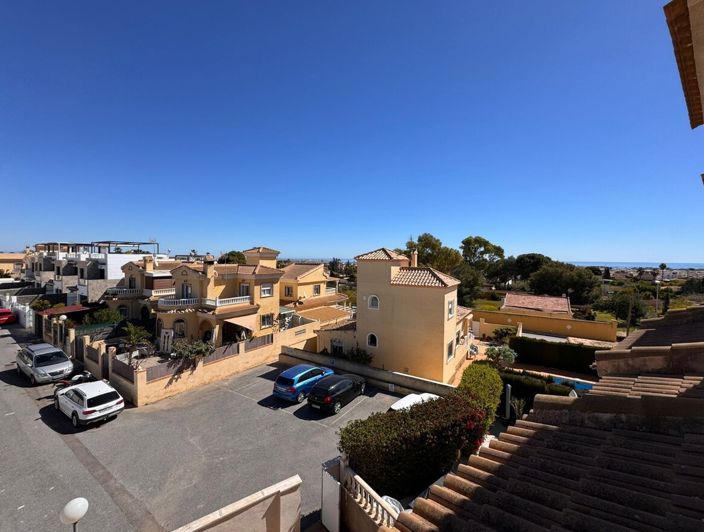 Image No.23-3 Bed Townhouse for sale