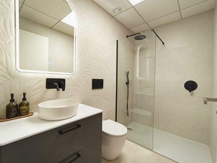 Image No.21-3 Bed Apartment for sale