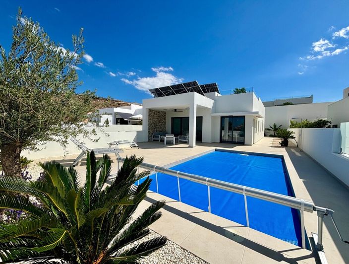 Image No.6-3 Bed Villa for sale