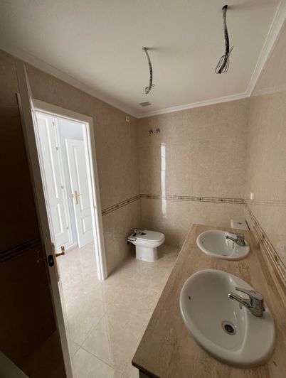 Image No.19-2 Bed Apartment for sale