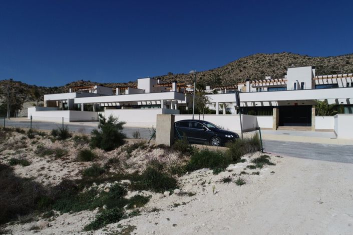 Image No.19-4 Bed Villa for sale
