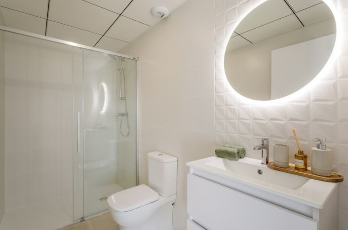 Image No.16-2 Bed Apartment for sale