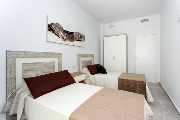 Image No.23-3 Bed Townhouse for sale