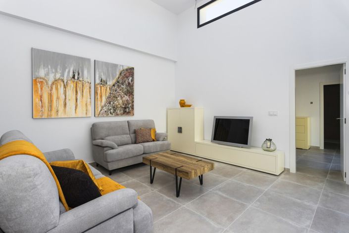 Image No.9-3 Bed Townhouse for sale
