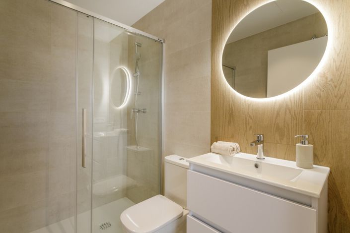 Image No.17-2 Bed Apartment for sale