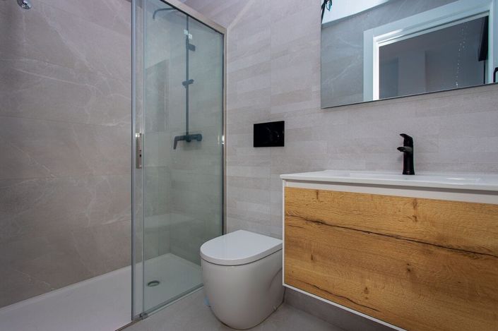Image No.14-2 Bed Apartment for sale