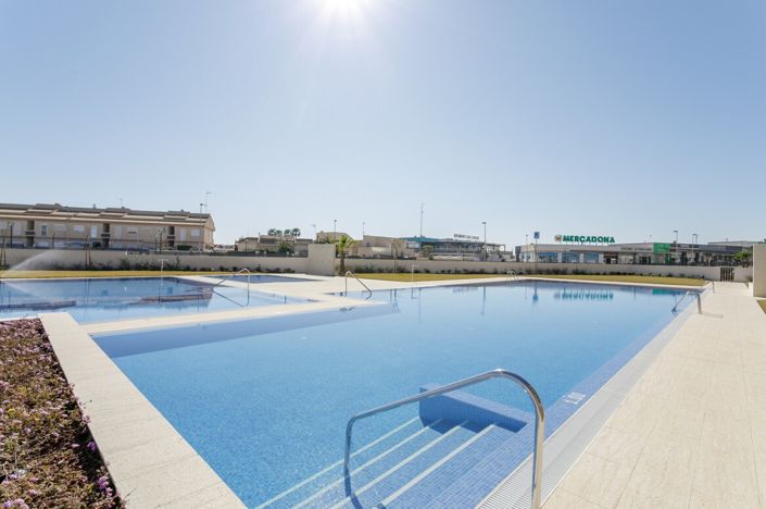 Image No.20-2 Bed Apartment for sale