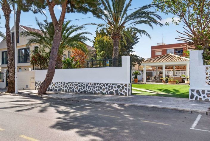 Image No.29-3 Bed Villa for sale