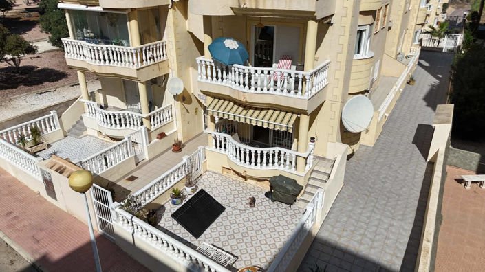 Image No.27-3 Bed Townhouse for sale