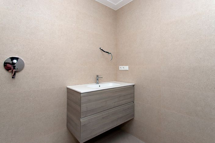 Image No.22-3 Bed Apartment for sale