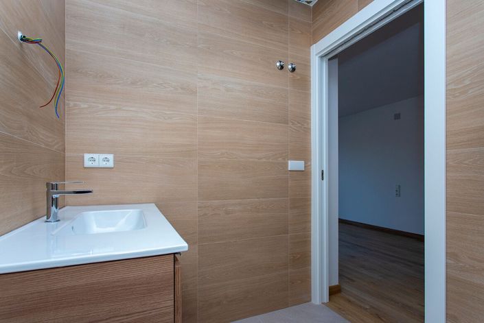 Image No.25-3 Bed Apartment for sale