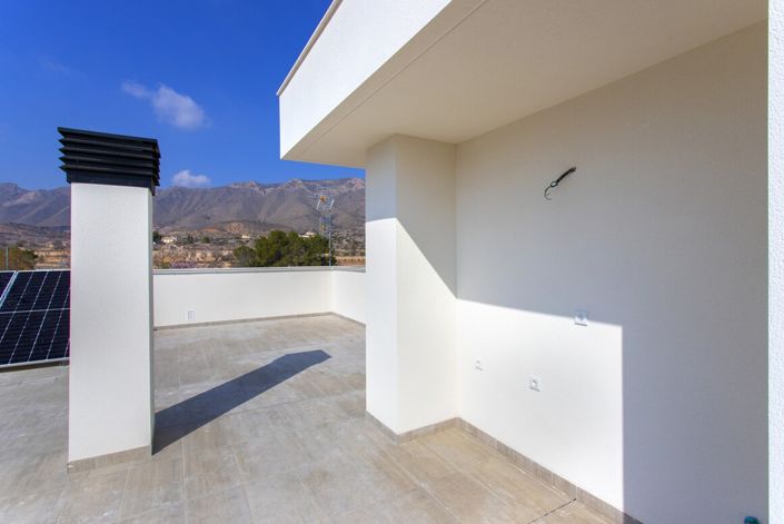 Image No.42-3 Bed Apartment for sale