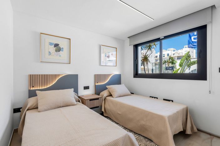 Image No.28-2 Bed Apartment for sale