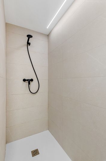 Image No.22-3 Bed Apartment for sale