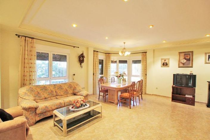 Image No.23-4 Bed Villa for sale
