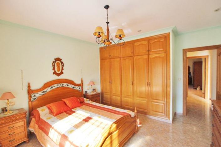 Image No.32-4 Bed Villa for sale