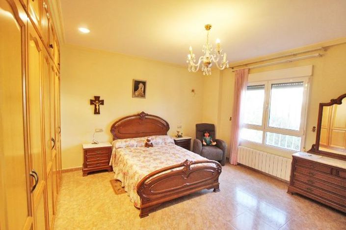 Image No.33-4 Bed Villa for sale