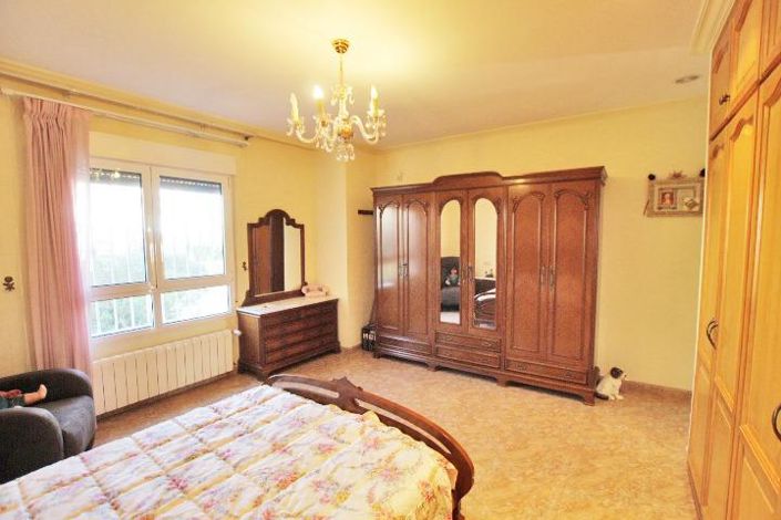 Image No.34-4 Bed Villa for sale